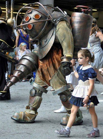 Cosplay na scifi.sk - Bioshock - Big Daddy a Little Sister 