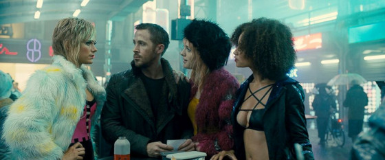Blade Runner 2049 - Scéna - Agent K a prostitútky 