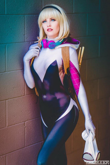 Spider-Man - Cosplay - Maid of Might Cosplay - Spider Gwen 04 