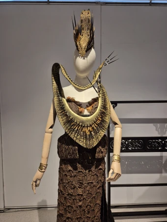 Fashion & Fantasy Výstava kostýmů ze světa The Wheel of Time 